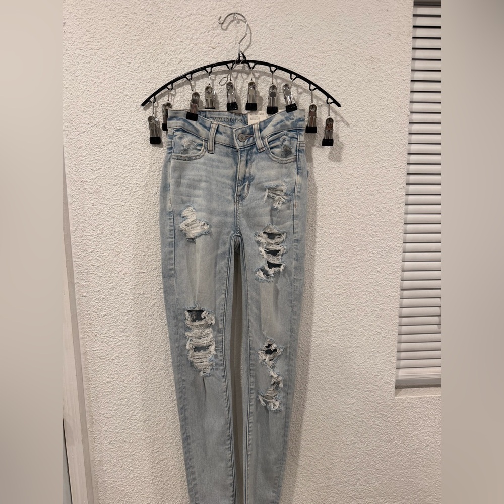 Distressed Light blue American eagle jeans